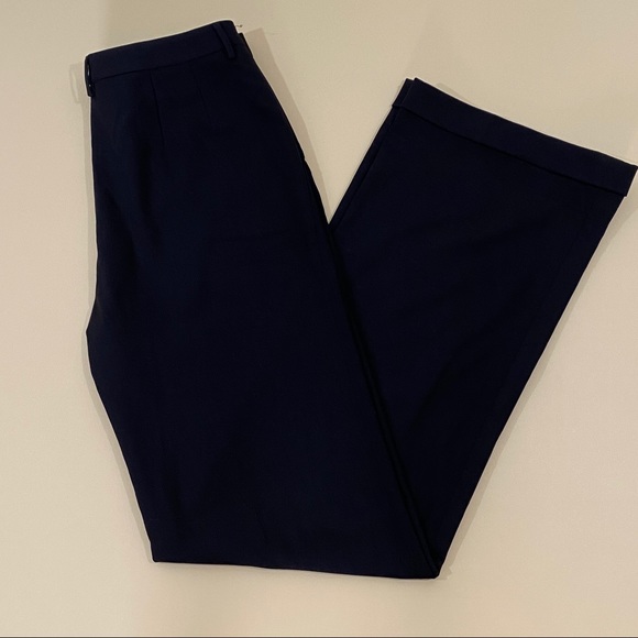 Tahari Pants - Sz 4 Tahari Cuffed Trouser Pants